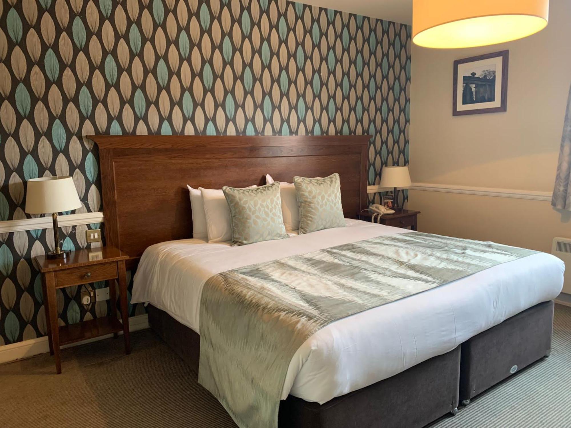 Saracens Head By Greene King Inn 3*